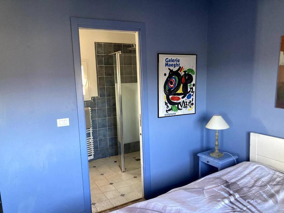 라콜레쉬르로 Agreable Chambre D'Hotes Avec Vue Sur Les Collines 아파트 외부 사진